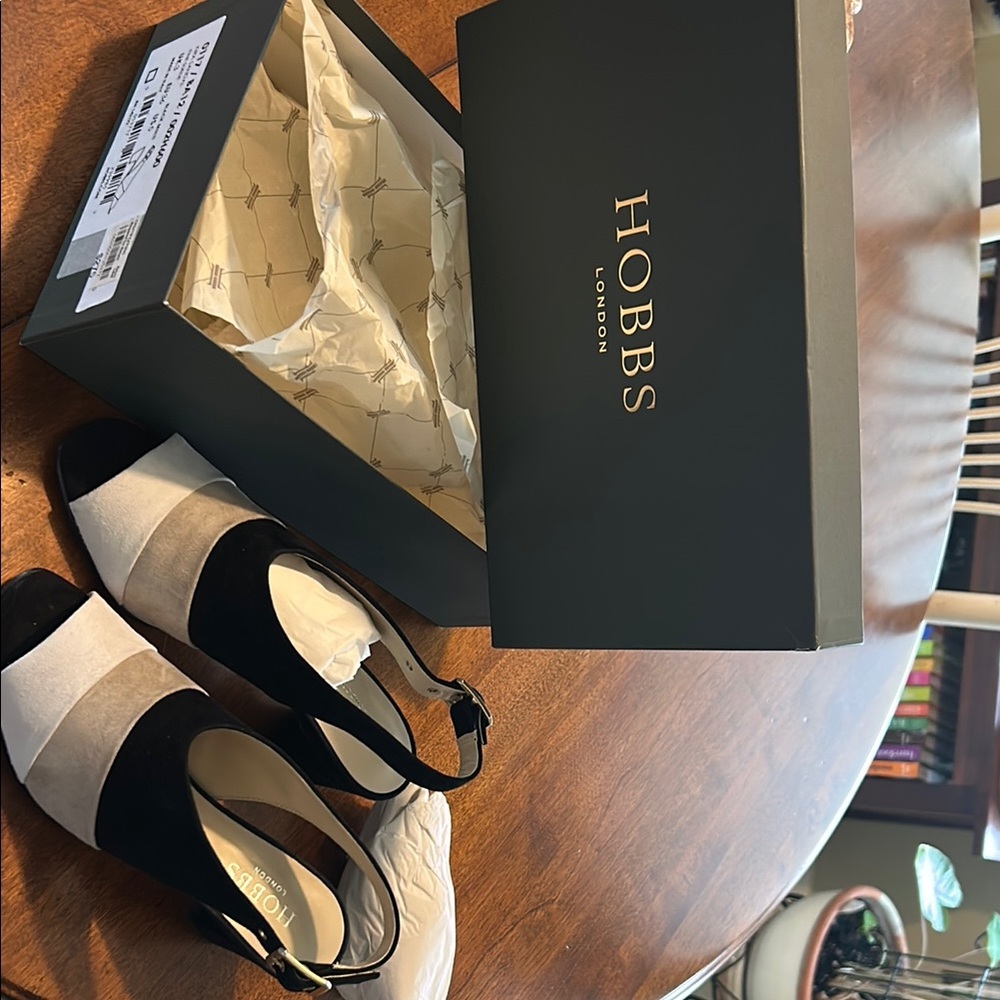 Hobbs Black and Gray Women's Shoes NWT